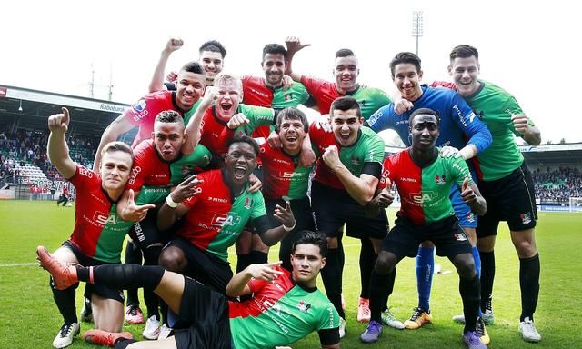 學業和團隊 學業和團隊