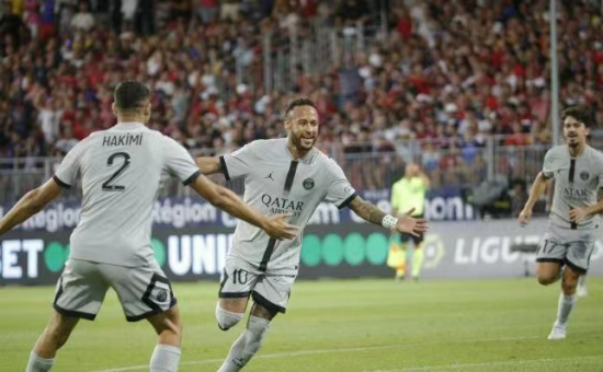 伯恩茅斯主 伯恩茅斯主